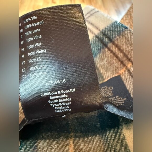 Barbour Lambswool Scarf 100% Wool Classic Tartan Plaid Brown/Green/Beige Fringed - Picture 7 of 9